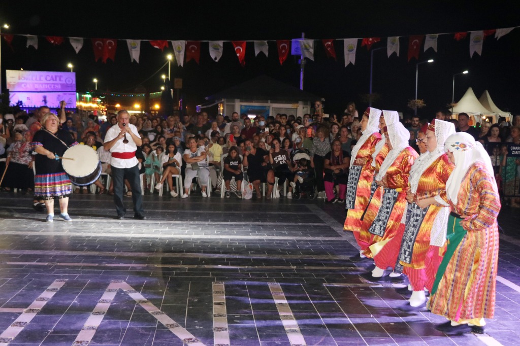 16. GOLDEN SYCAMORE FESTIVAL STARTED WITH GÜRBÜZ ACAR Çınarcık Belediyesi