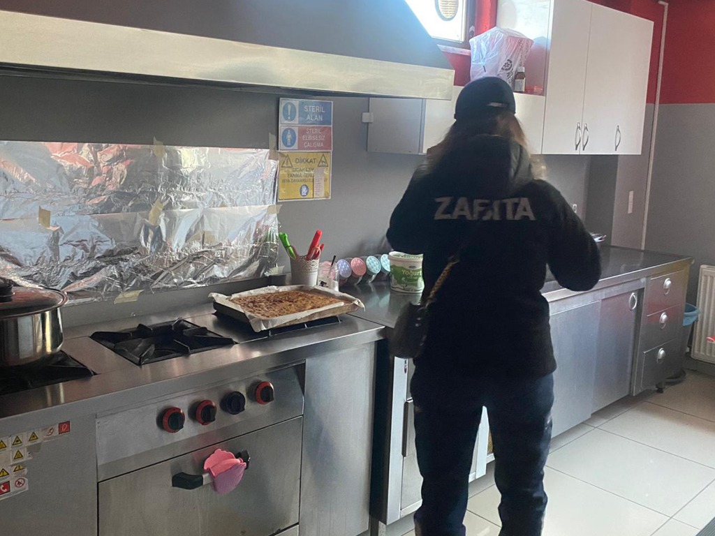 OUR POLICE TEAMS INSPECTED THE SCHOOL CANTEENS Çınarcık Belediyesi